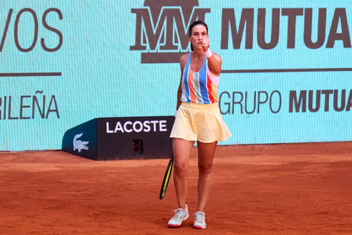 Tenis en directo Rincón y Párrizas debutan con triunfo en los