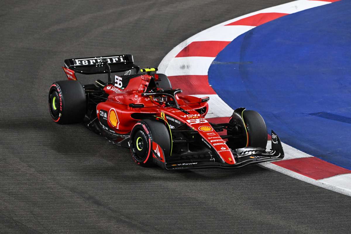 GP Singapore Pole Position Di Sainz Davanti A Russell Terzo Leclerc