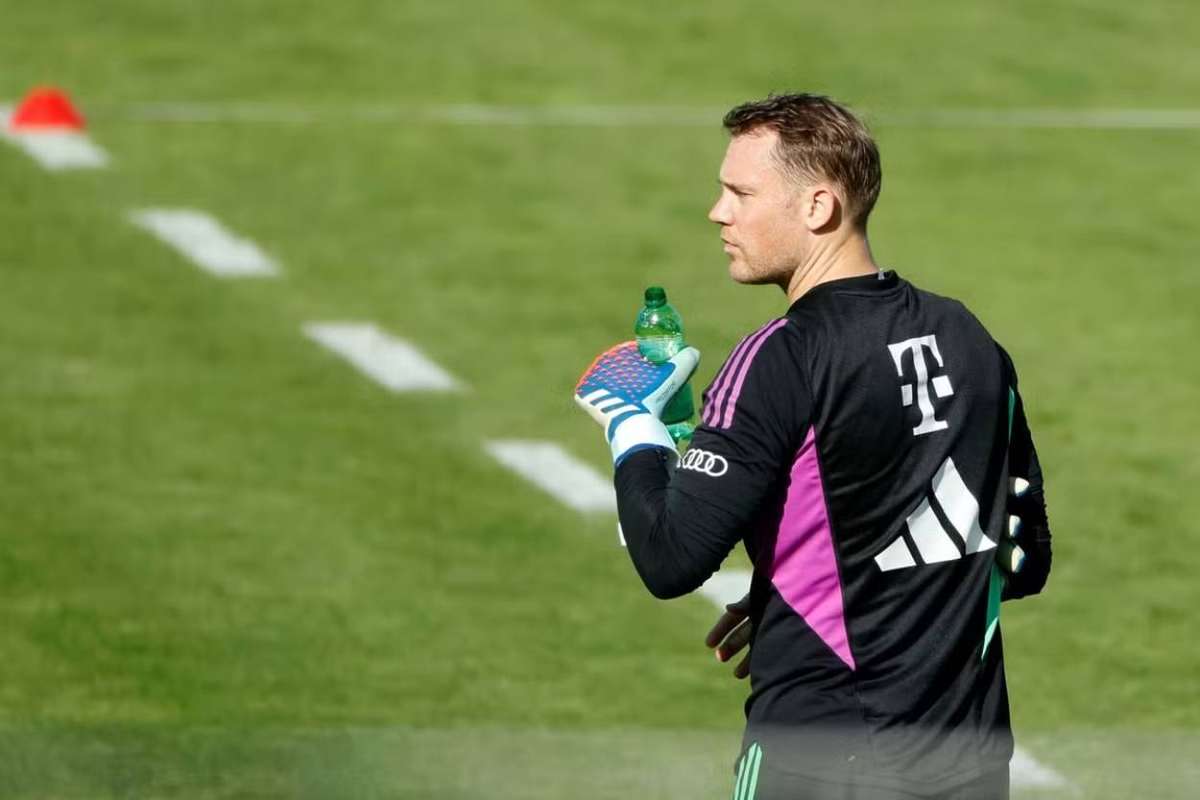 Bayern Munich Boss Tuchel Says Club Not Rushing Captain Neuer S