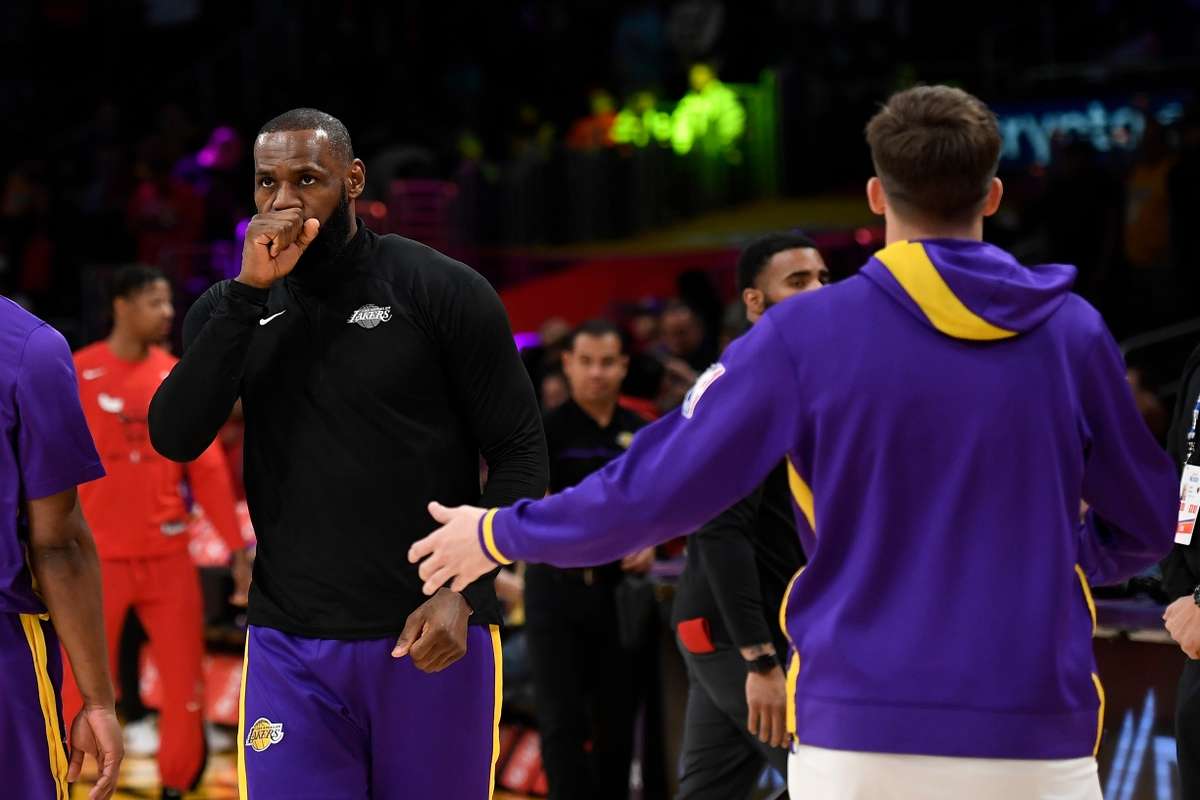 Los Lakers Caen Pese Al Regreso De LeBron Los Cavs Regresan A Los