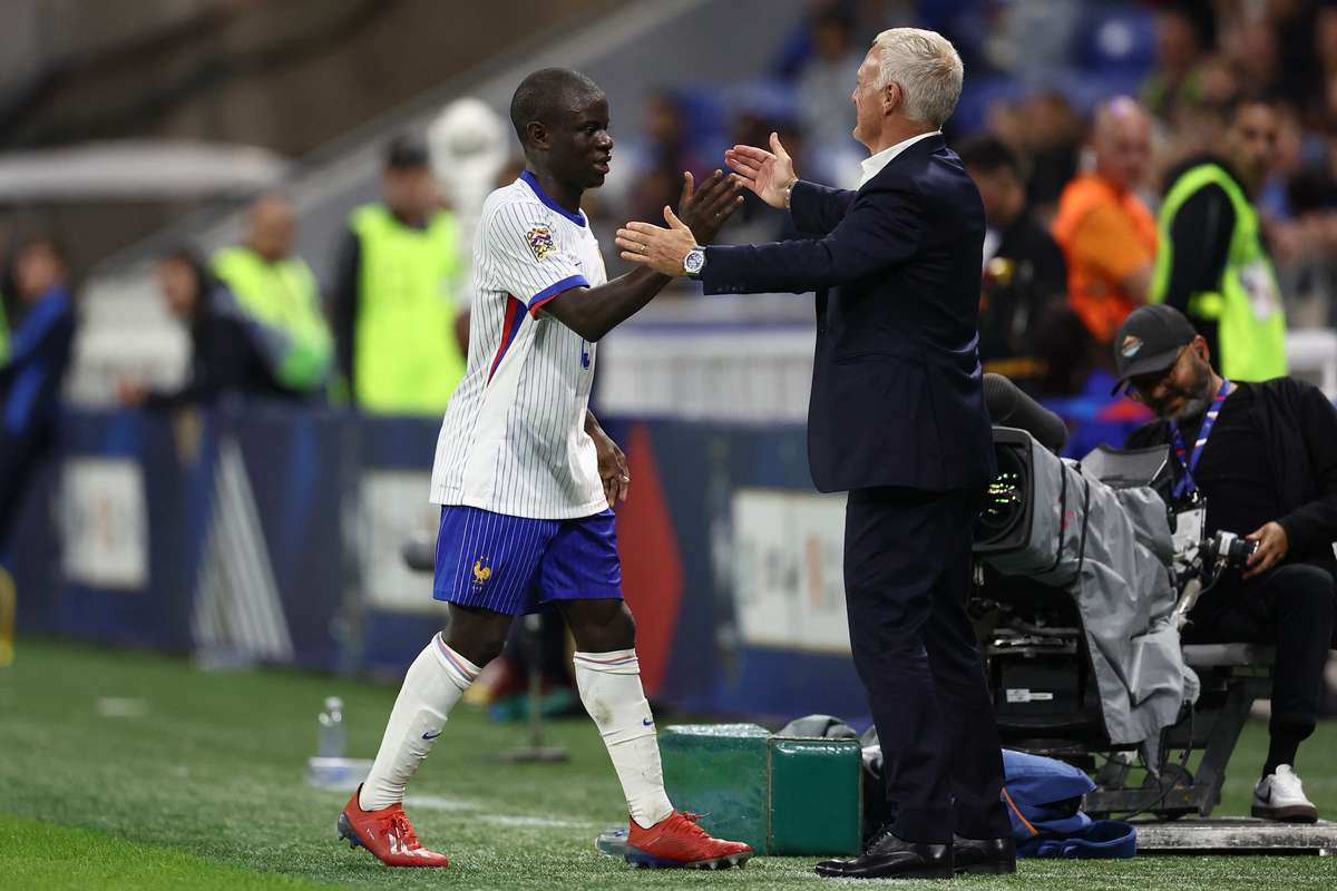 Bleus N Golo Kanté pressenti pour être de nouveau capitaine