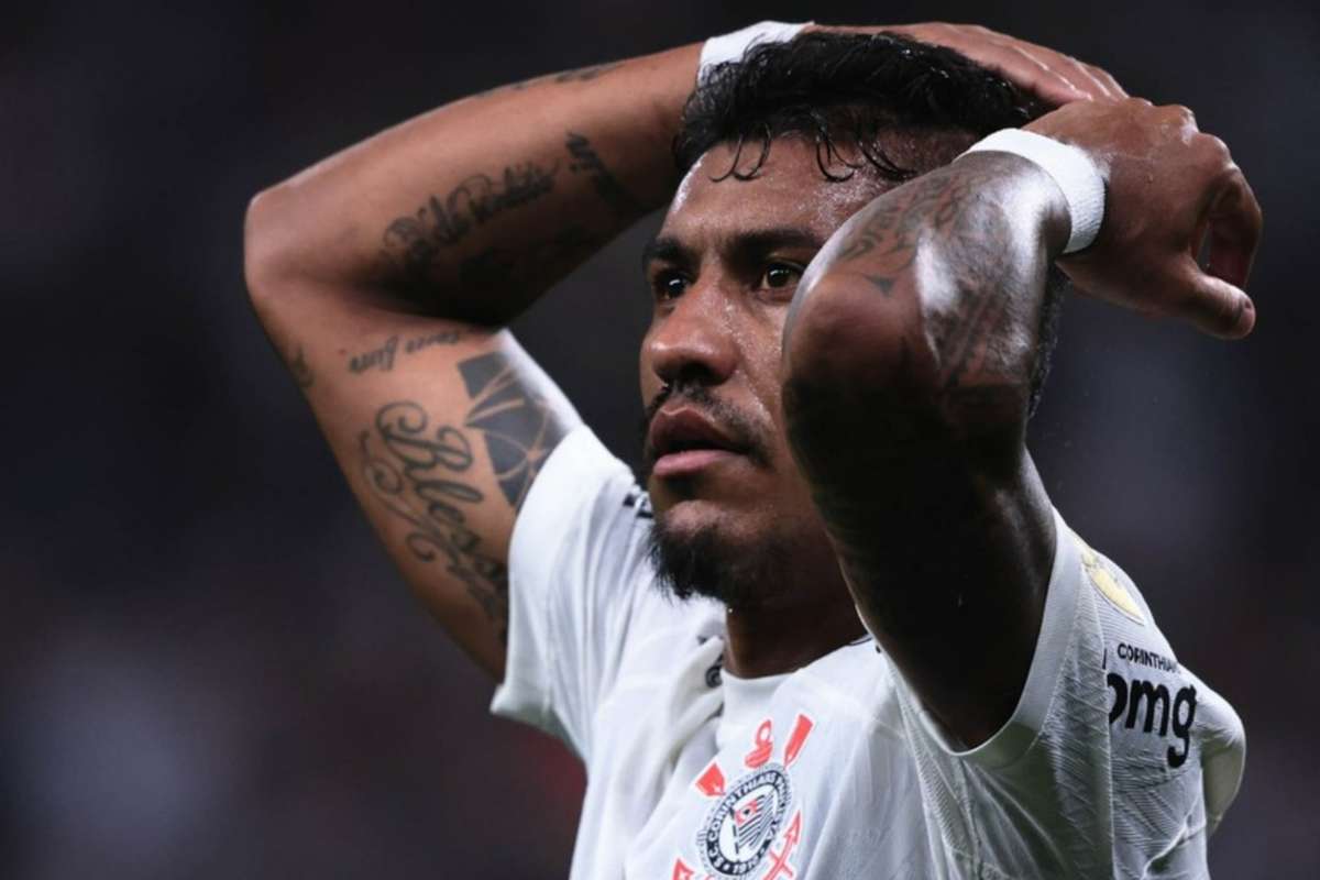 Paulinho Rompe Ligamento Cruzado Do Joelho E Pode N O Jogar Mais Pelo