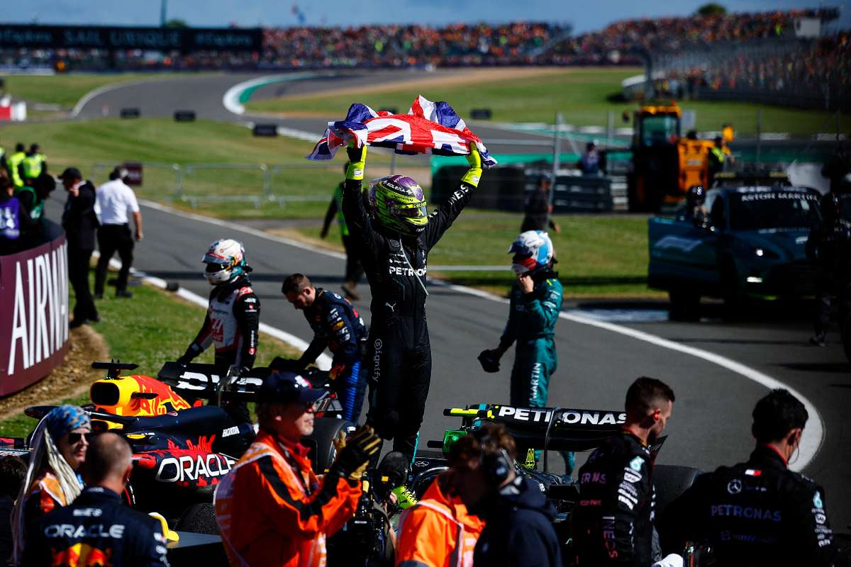 Débrief F1 Lewis Hamilton renoue avec la victoire dans un classique