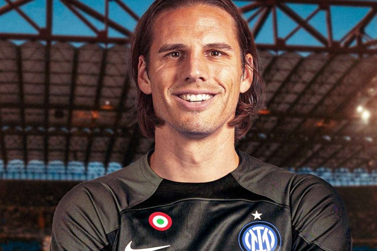 Neg Cio Fechado Yann Sommer Vai Refor O Do Inter Mil O Por Milh Es