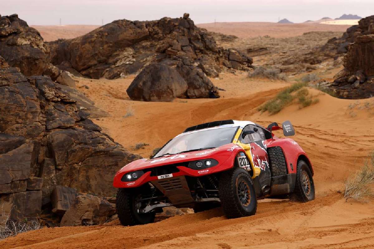 Le Fran Ais S Bastien Loeb Remporte La Quatri Me Tape Du Rallye Dakar