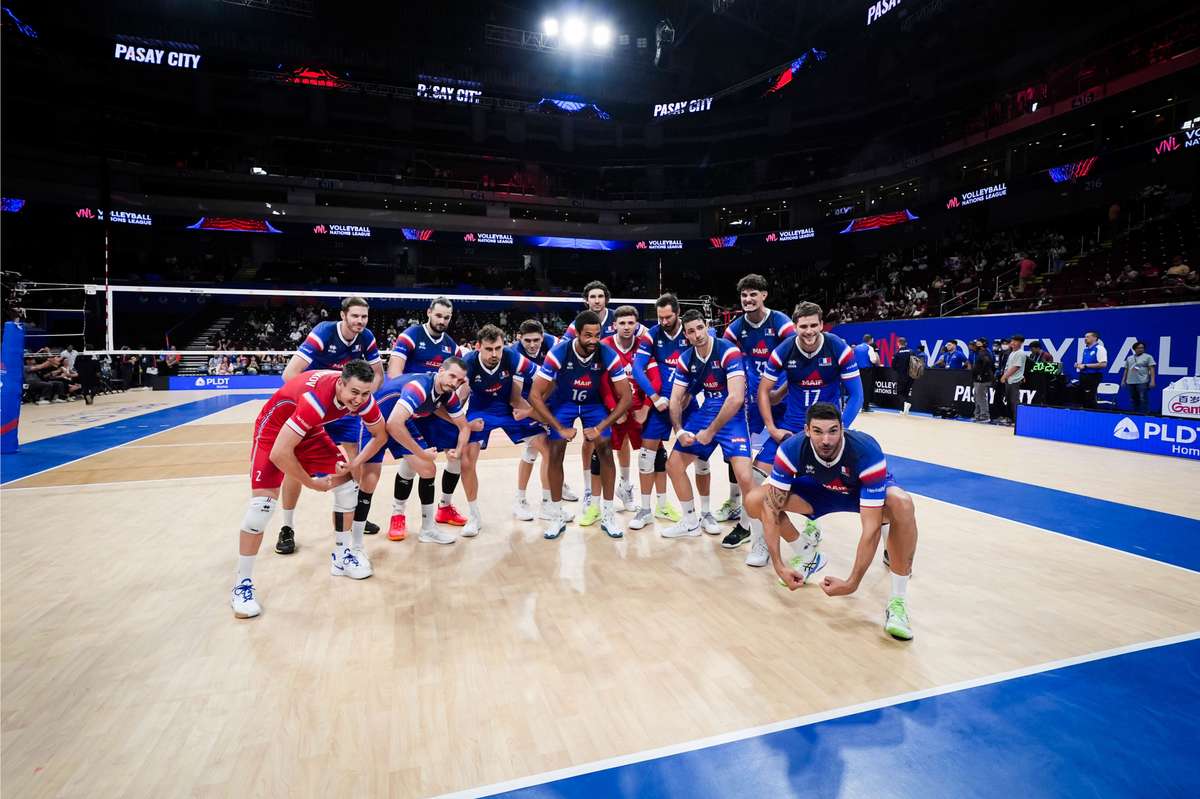 Paris 2024 Equipa de voleibol francesa sorteio simpático