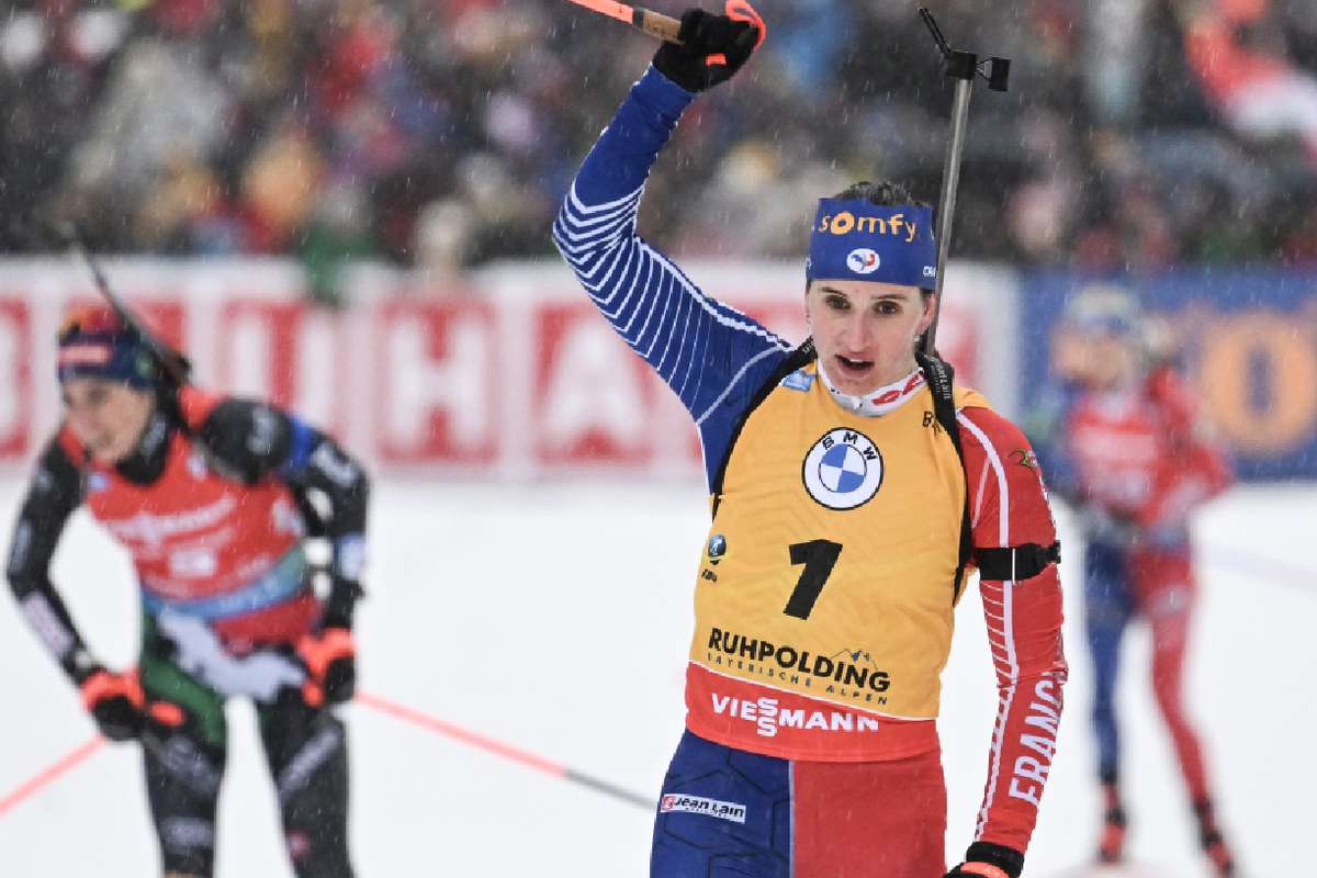 Biathlon Julia Simon Remporte Le Classement G N Ral De La Coupe Du