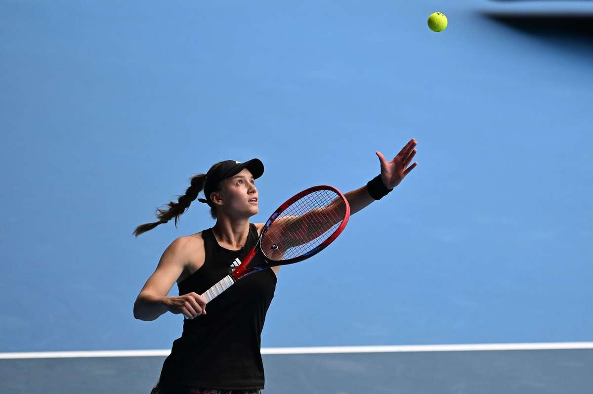 Australian Open má prvú semifinalistku Rybakinová si poradila s