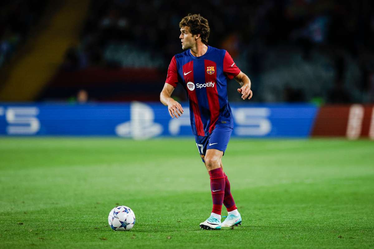 Nouvelle Tuile Du C T Du Fc Barcelone Marcos Alonso Va Se Faire