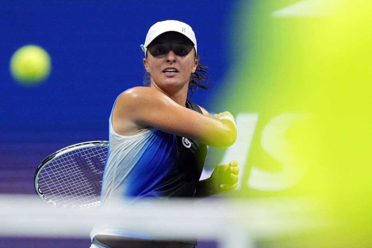 Iga Swiatek Stunned By Veronika Kudermetova In Tokyo Quarter Final