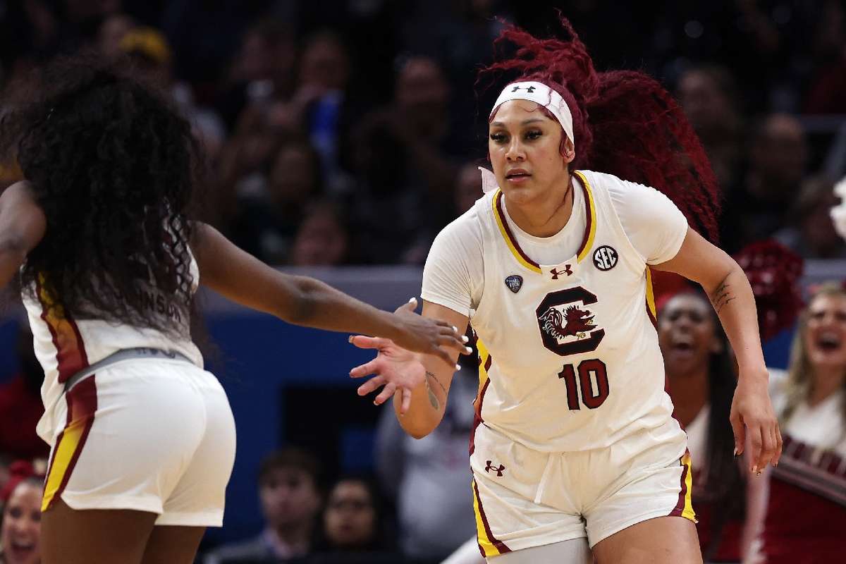 Brasileira Kamilla Cardoso Bicampe No Basquete Universit Rio Dos Eua