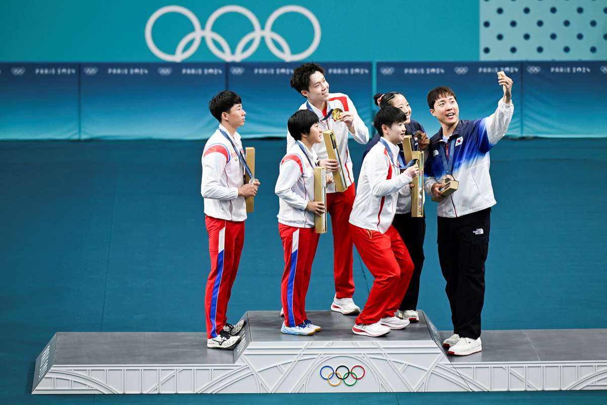 Parigi 2024 Il Selfie Sul Podio Olimpico Tra Corea Del Nord E Corea