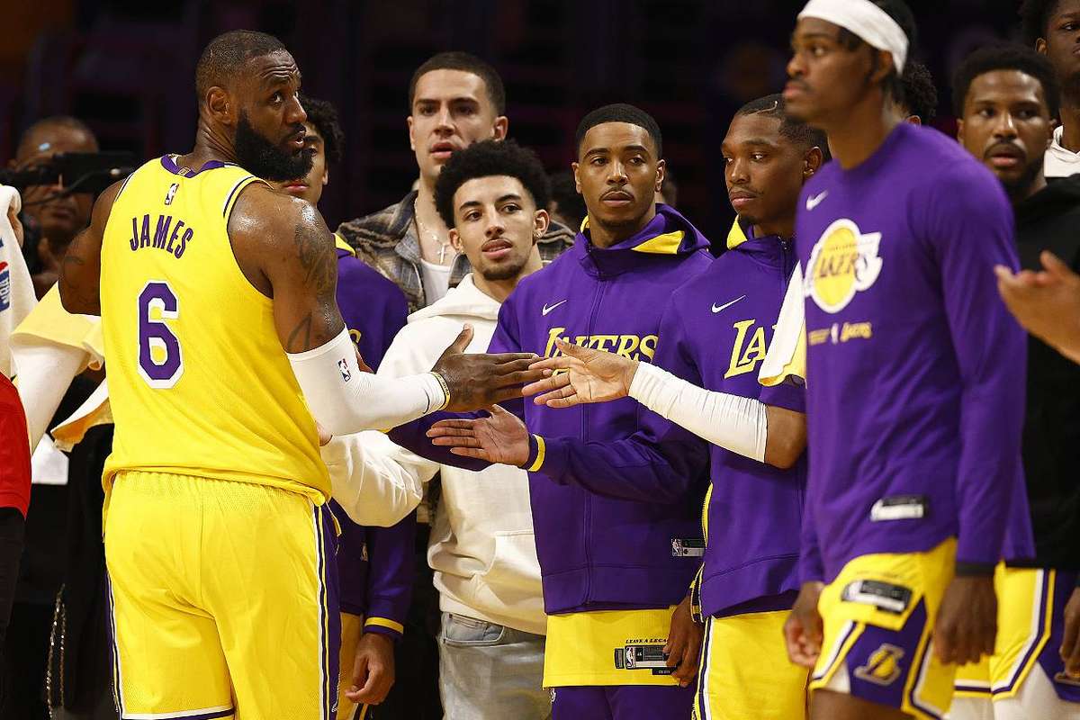 Avant D Affronter Les Warriors Les Lakers Sont Sur Leurs Gardes Dont