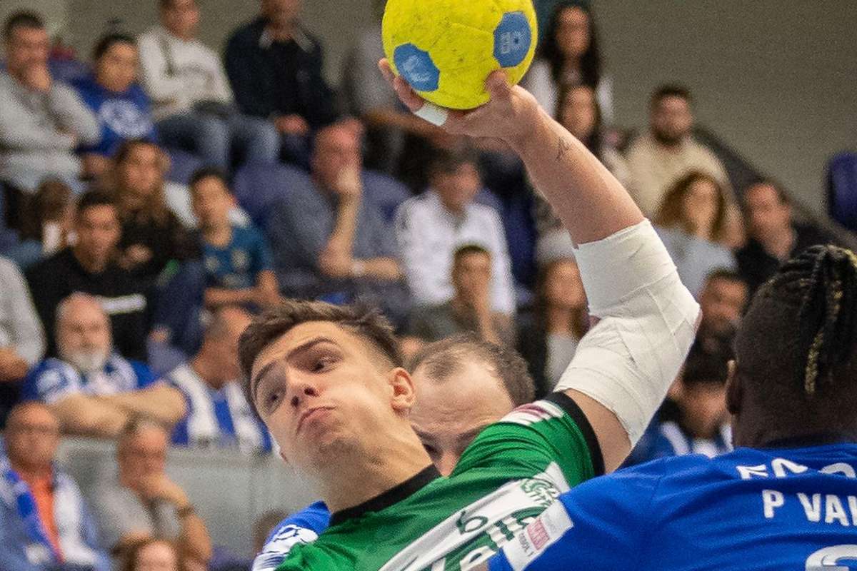 Andebol Fc Porto Acaba Invencibilidade Do Sporting