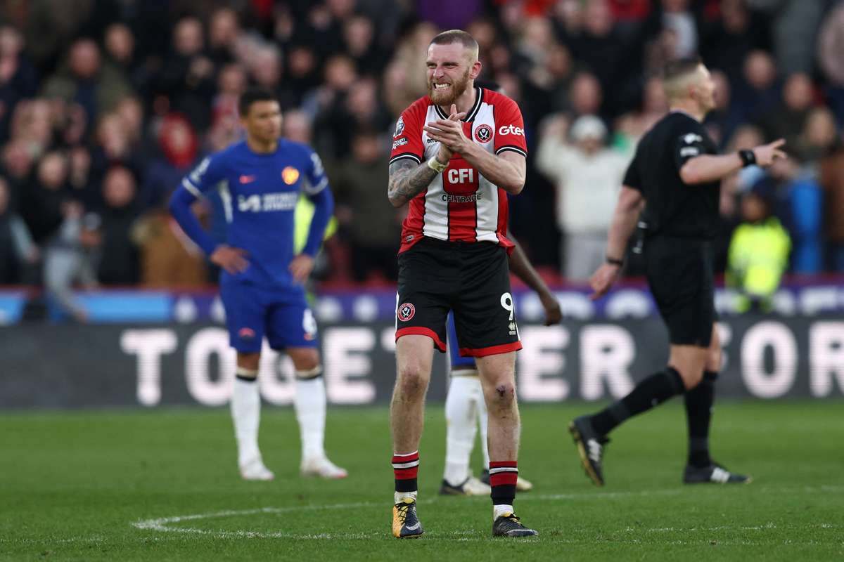 McBurnie The Late Hero As Much Improved Sheff Utd Draw With Chelsea