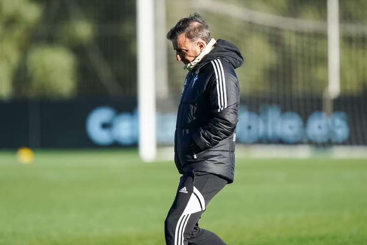 Carlos Carvalhal Elogia Fran Navarro Gil Vicente Conhe O O De