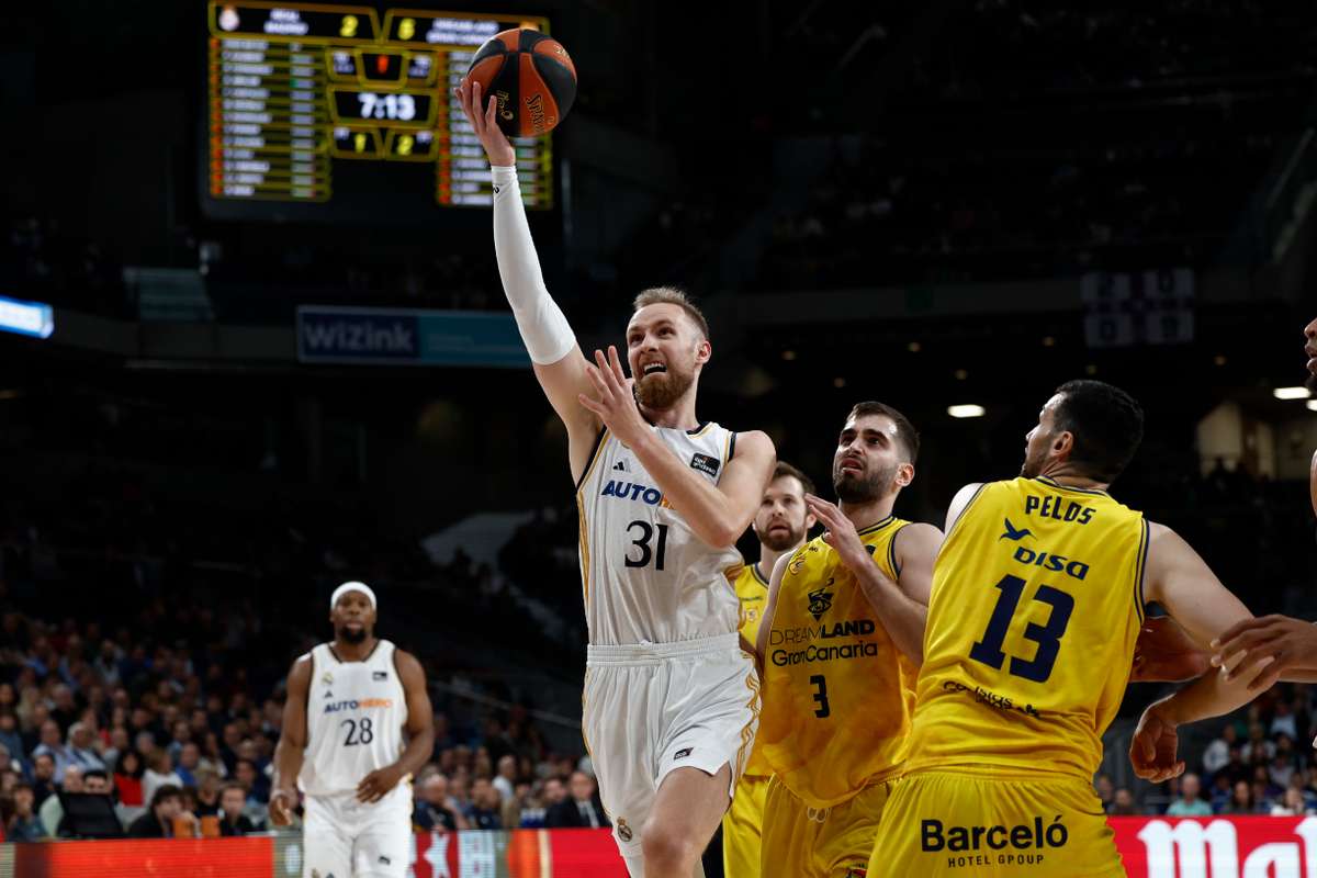 El Real Madrid Aplasta Al Gran Canaria En El Primer Partido Del Playoff