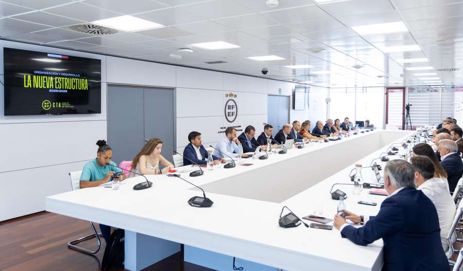 Reunión de la Comisión de Arbitraje Reunión de la Comisión de Arbitraje