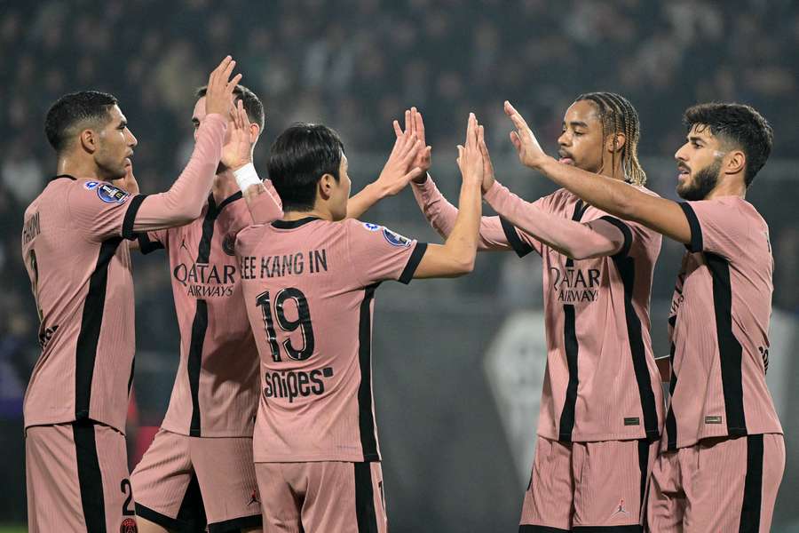 PSG x Toulouse onde assistir escalações e detalhes do jogo da Ligue 1