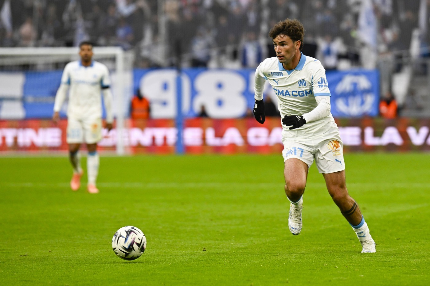Matt O’Riley in action for Olympique Marseille