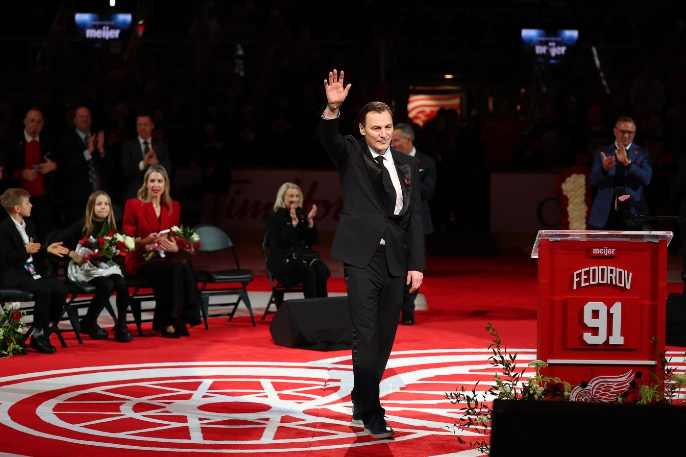 Sergei Fedorov received a warm welcome in Detroit