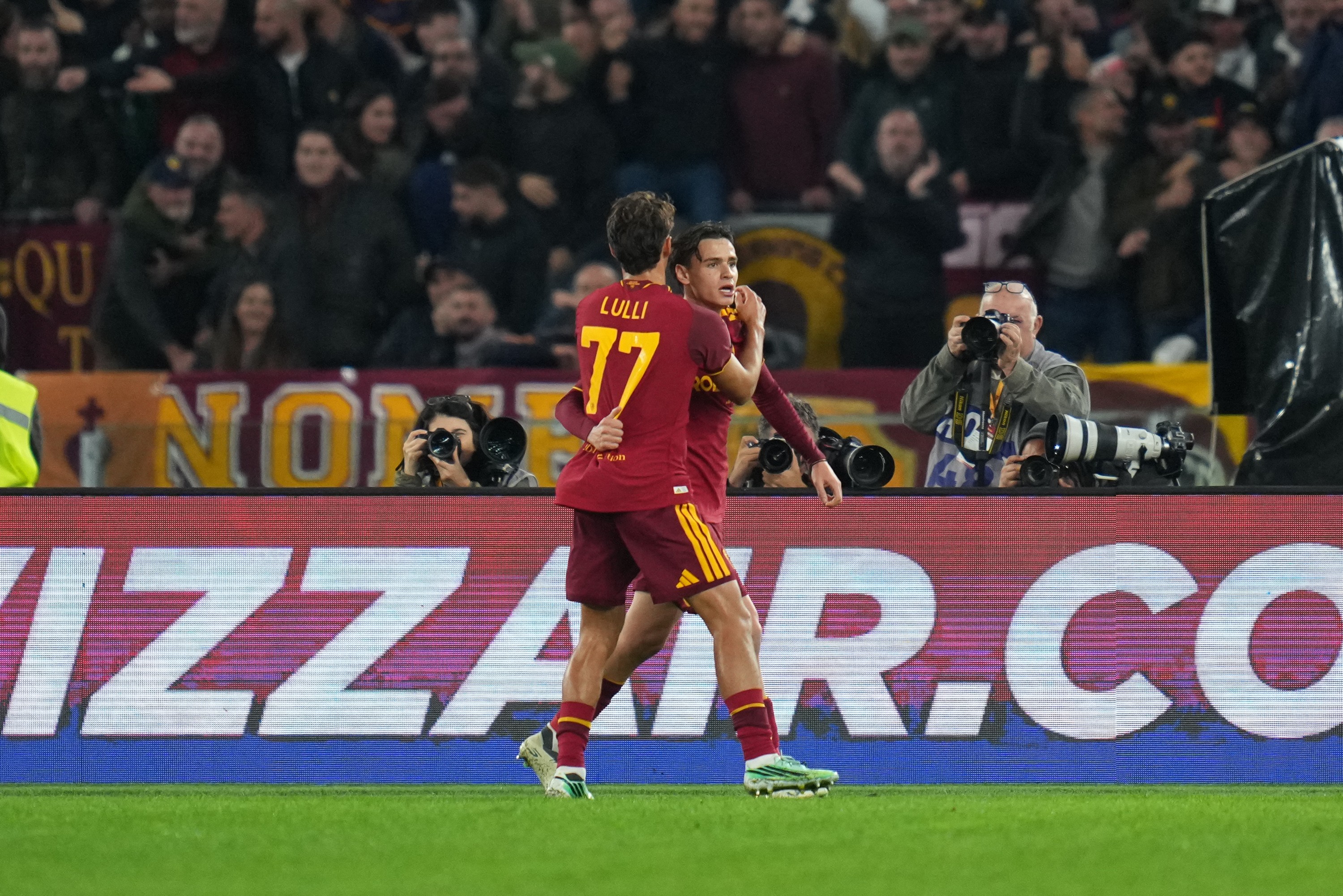 Roma celebrate goal