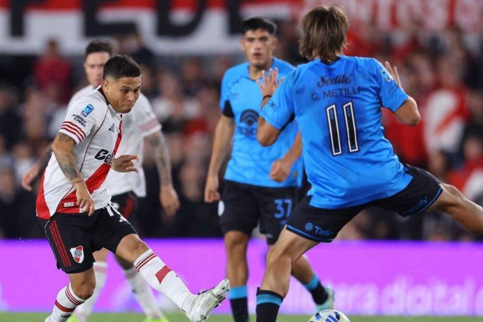 River prepara una fuerte renovación: Juanfer, Kevin Castaño, Rivero...