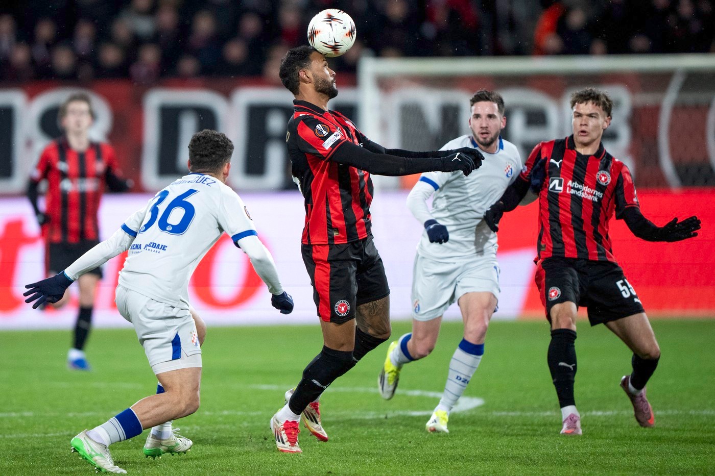 FC Midtjylland's Junior Brumado in action with Dinamo Zagreb's Sergi Domínguez