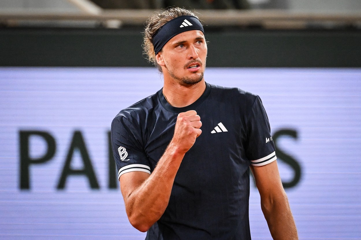 Alexander Zverev will face dangerous Jakub Mensik.