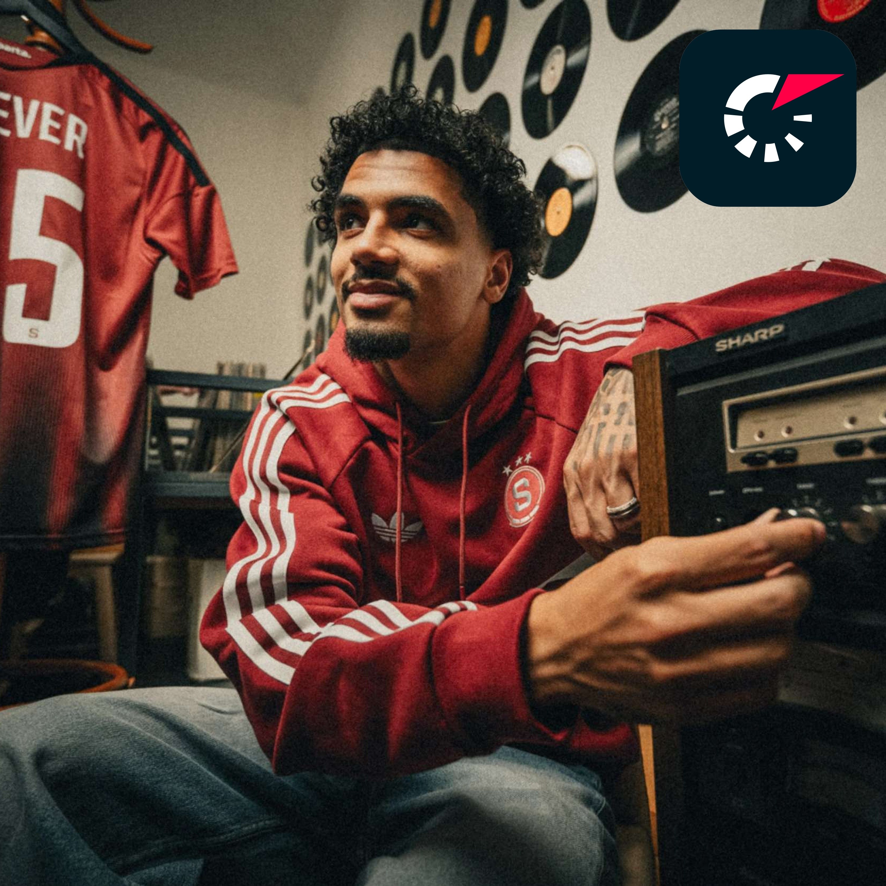 Sparta má vysněnou posilu do obrany. Z Anglie přichází Krejčího spoluhráč, který hrál za Liverpool