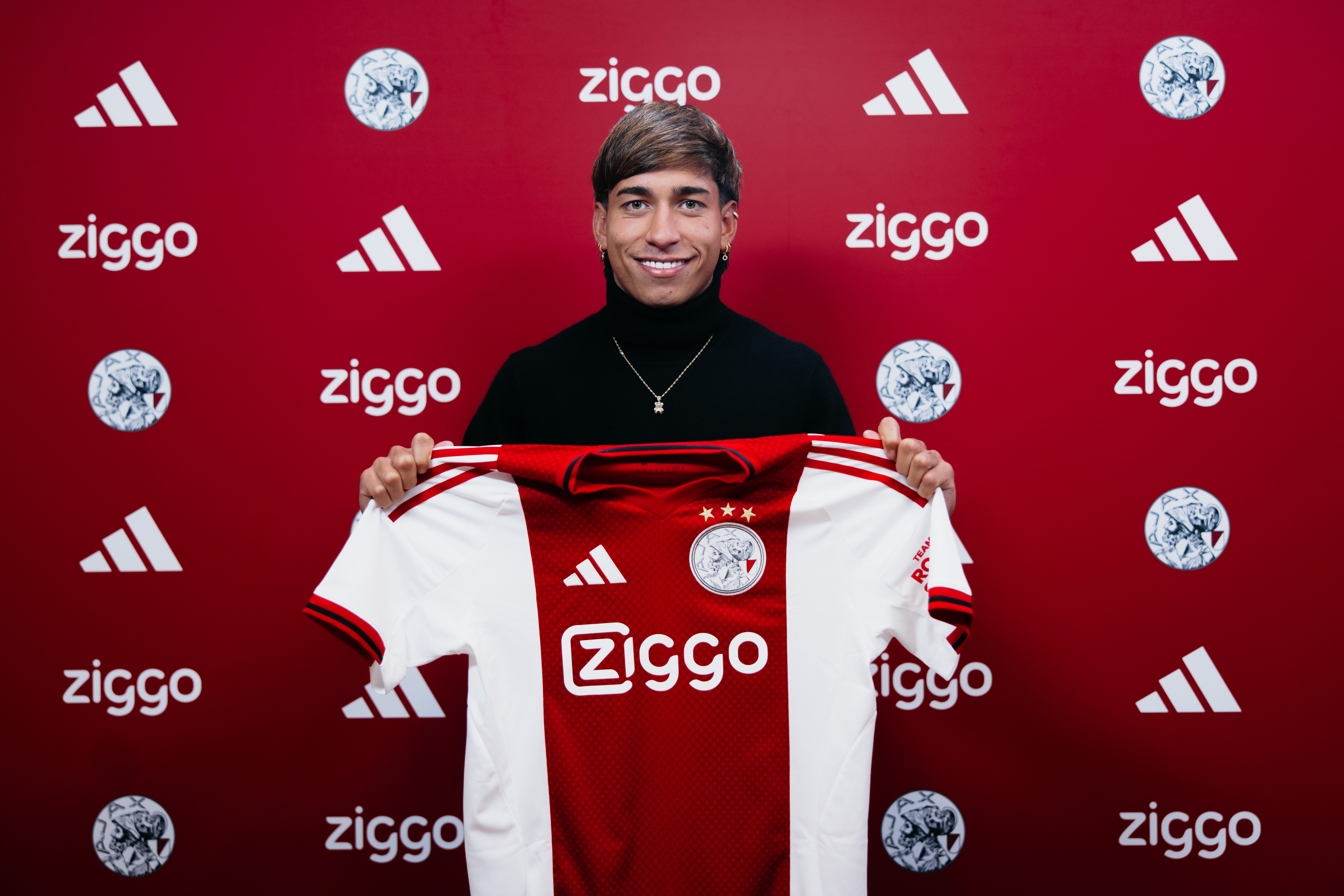 Maher Carrizo has officially signed for Ajax