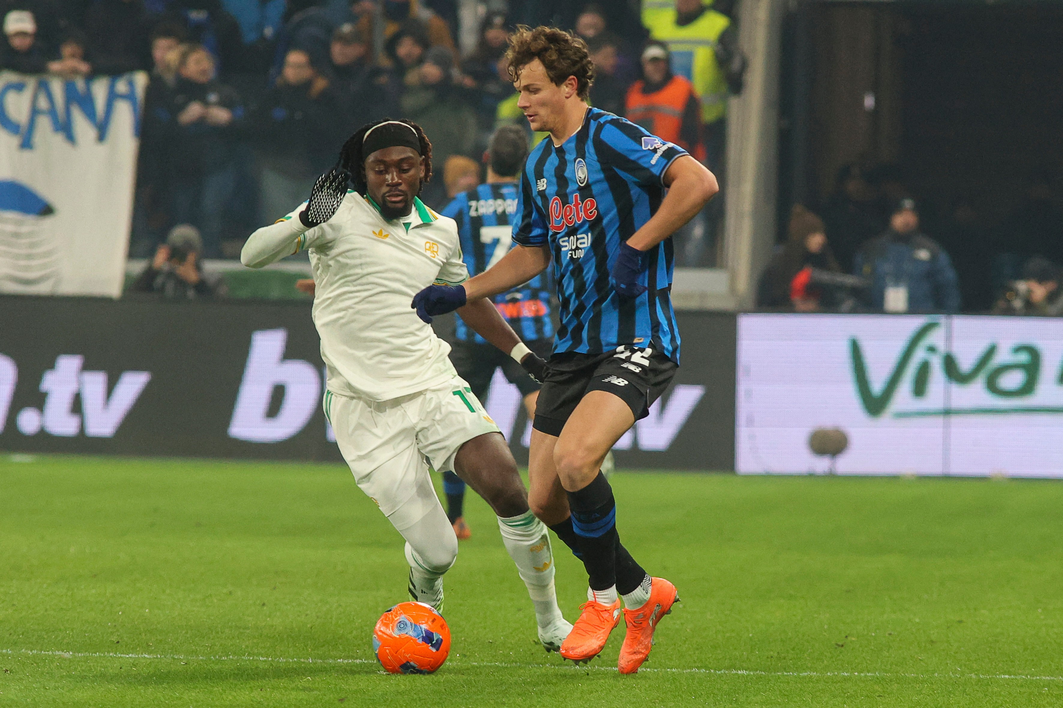 Giorgio Scalvini on the ball for Atalanta