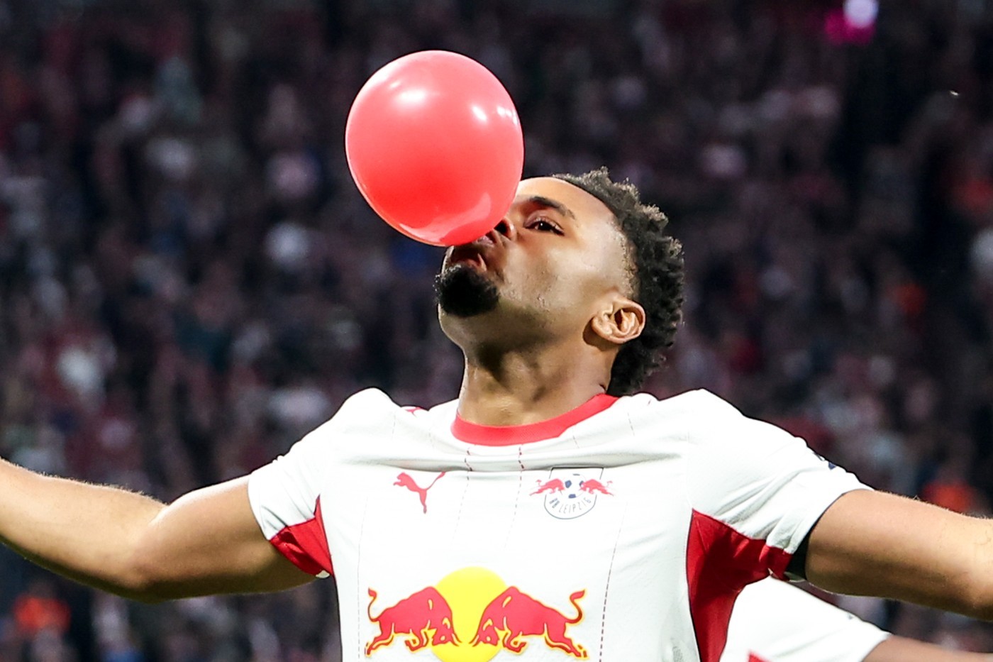 Nkunku treble powers Leipzig to thumping victory over Eintracht Frankfurt