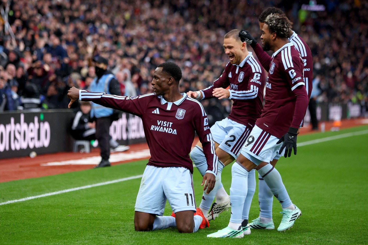 Nicolas Jackson bagged a brace as Aston Villa downed Man City