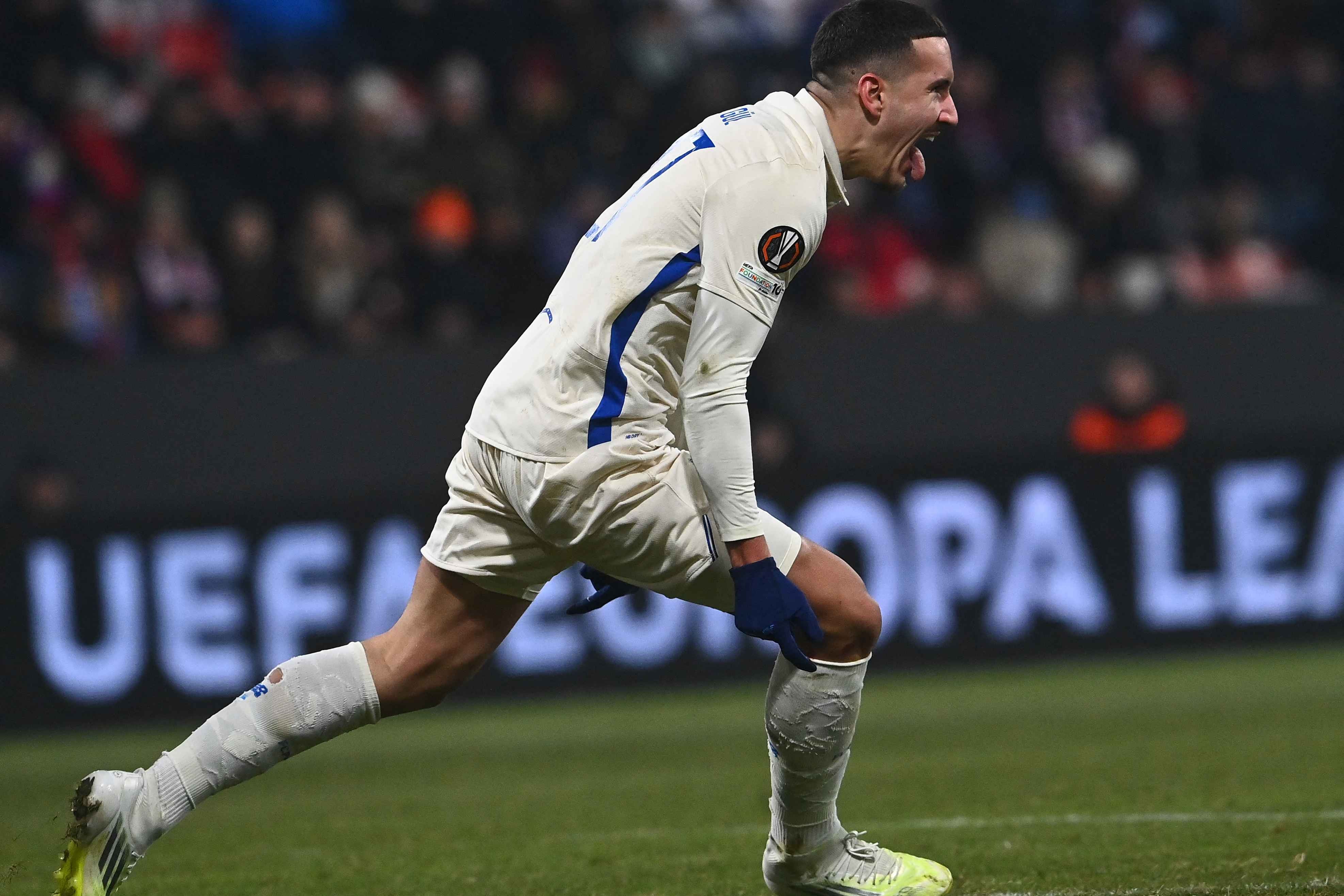 FC Porto's Turkish forward Deniz Gul celebrates his late goal against Pl
