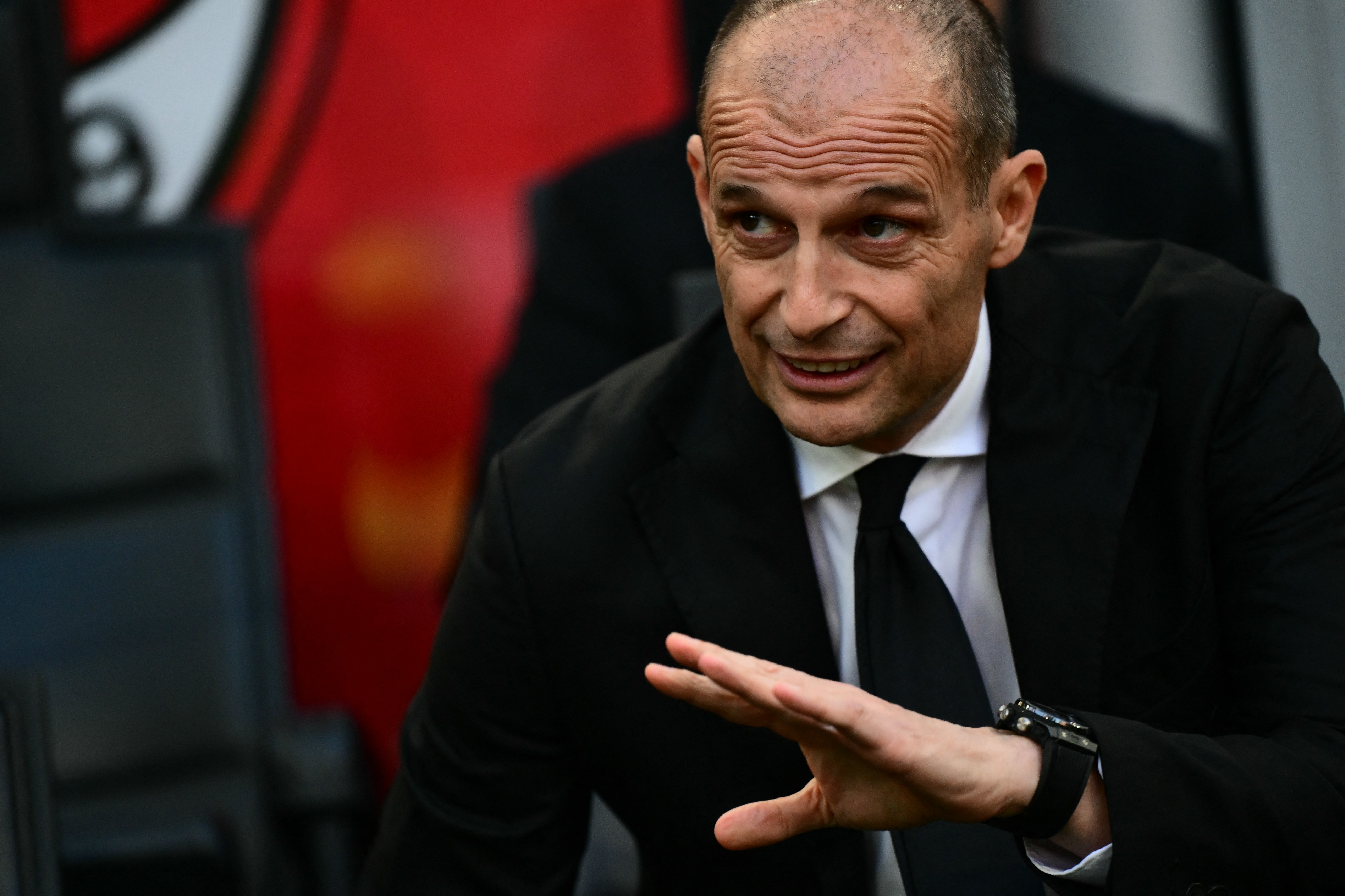 Tare blinda Allegri: "Ha un contratto ancora lungo"