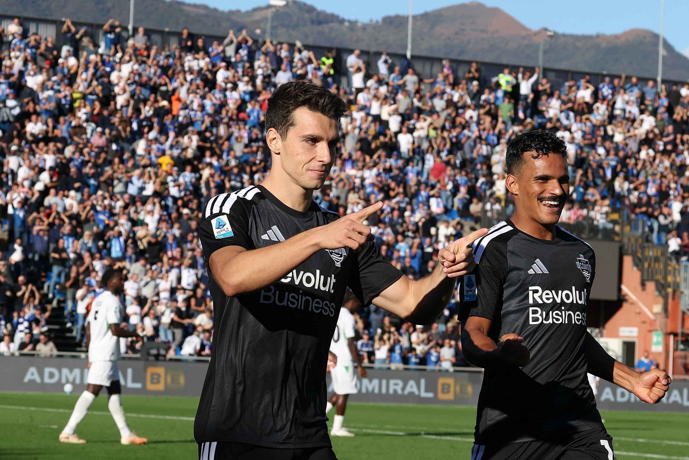 Tasos Douvikas of Como celebrates after scoring the opening goal against Sassuolo