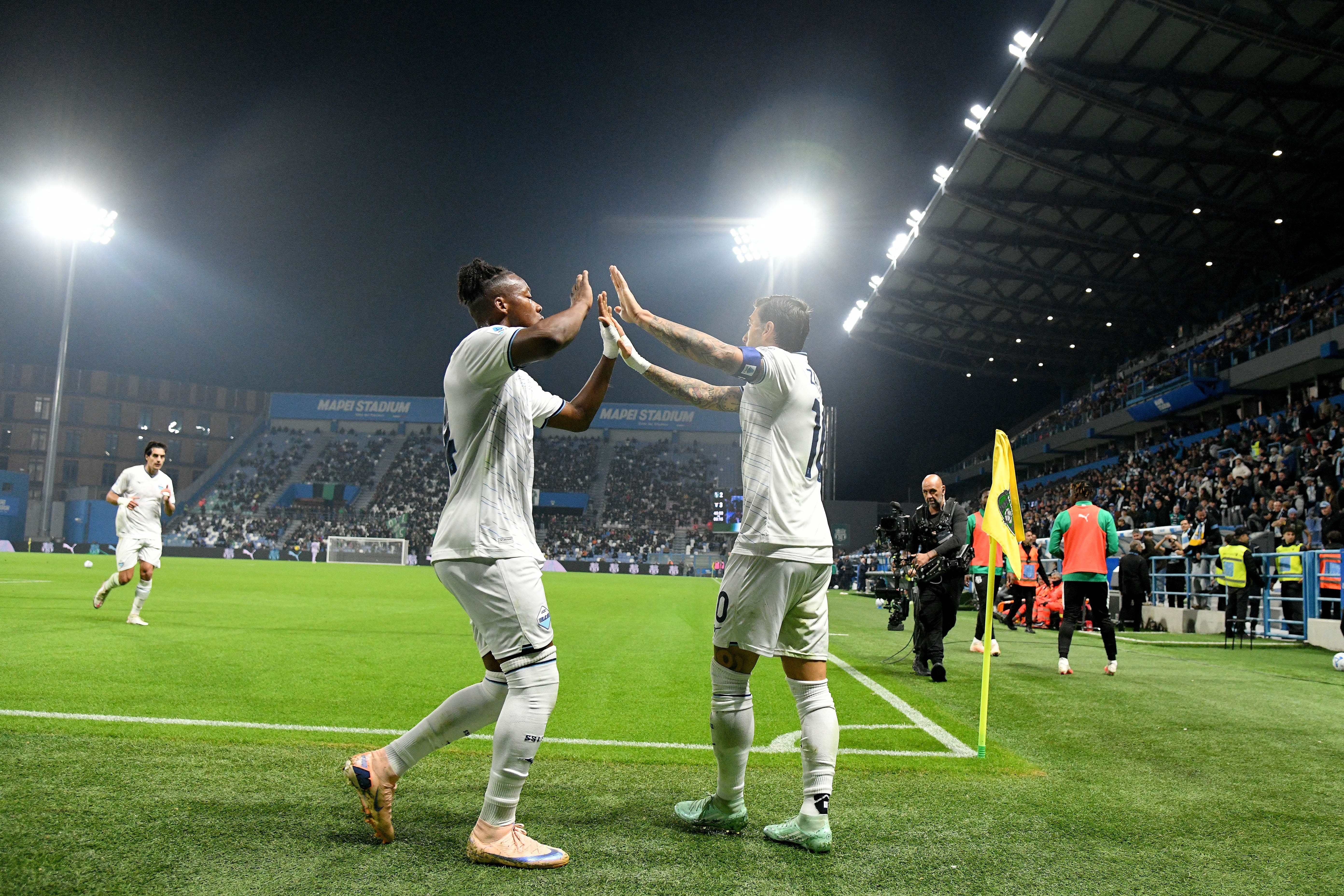 Mattia Zaccagni celebrates Lazio's fourth goal