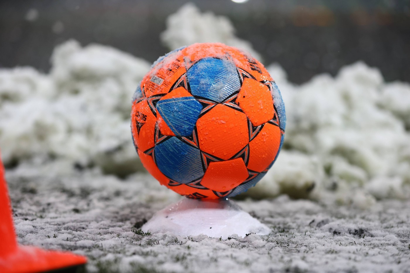The orange game ball used in snowy conditions in the Eredivisie