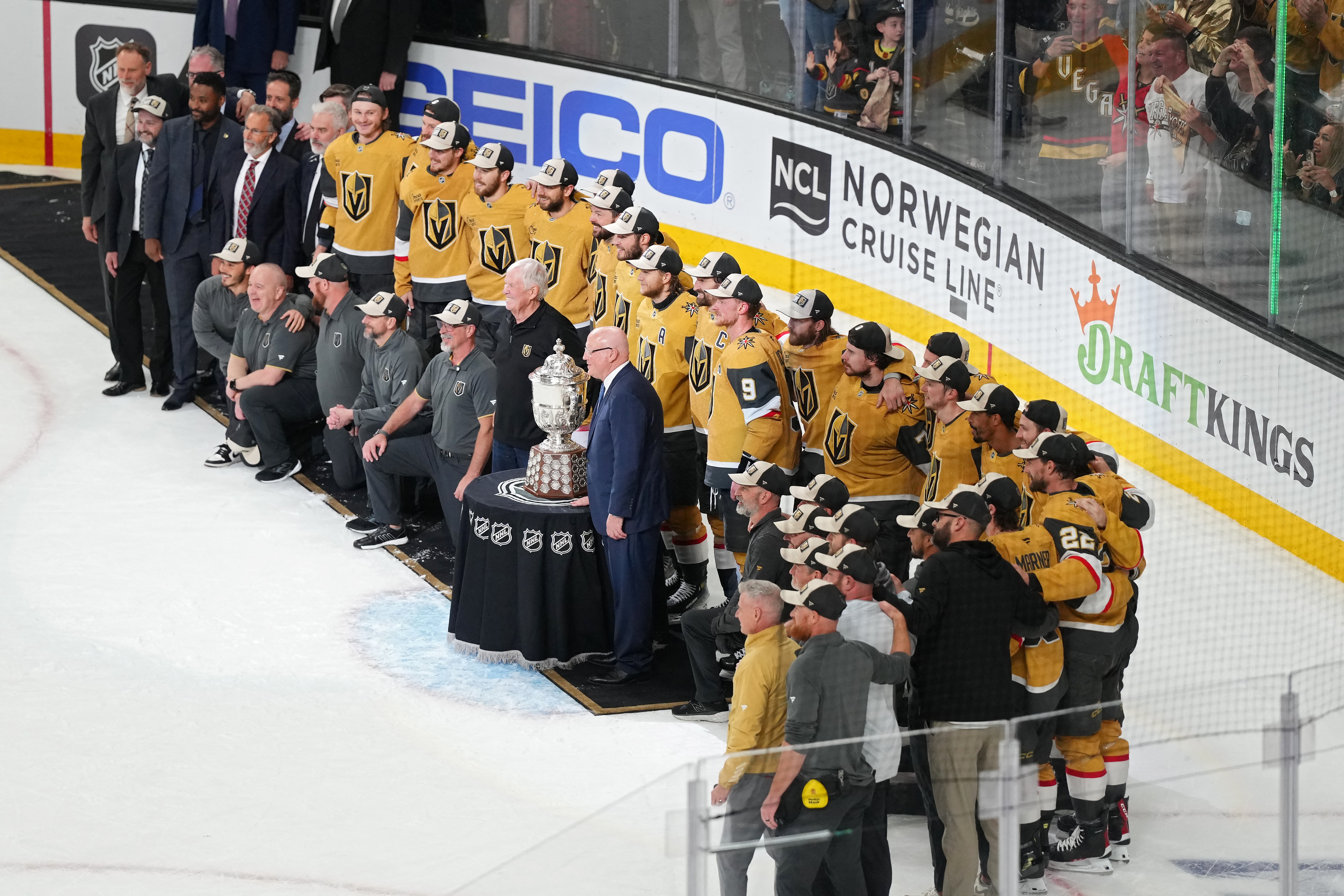 The Vegas Golden Knights will return to the Stanley Cup.