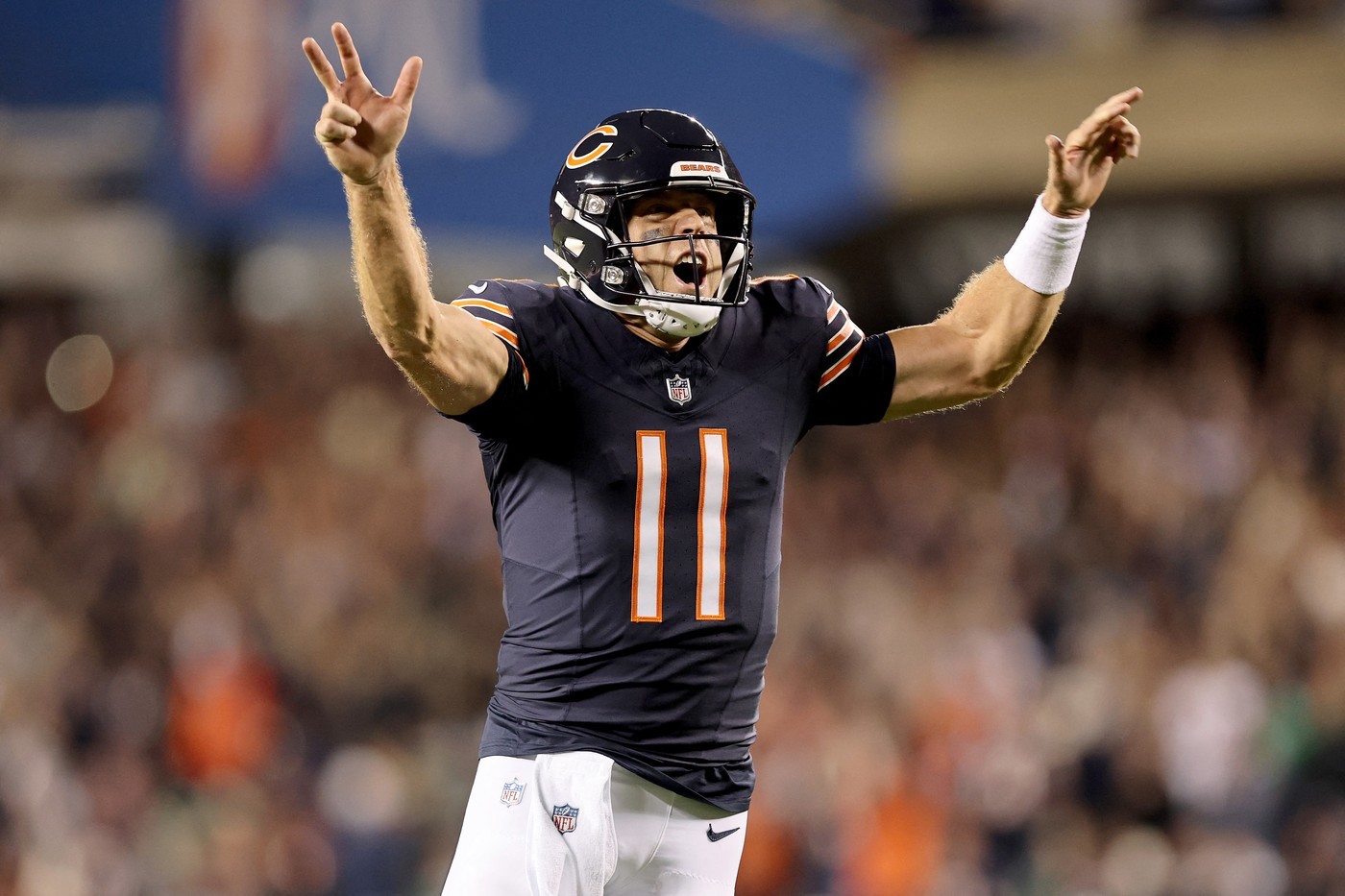 Longtime veteran Case Keenum stuns as Bears beat down Eagles in primetime
