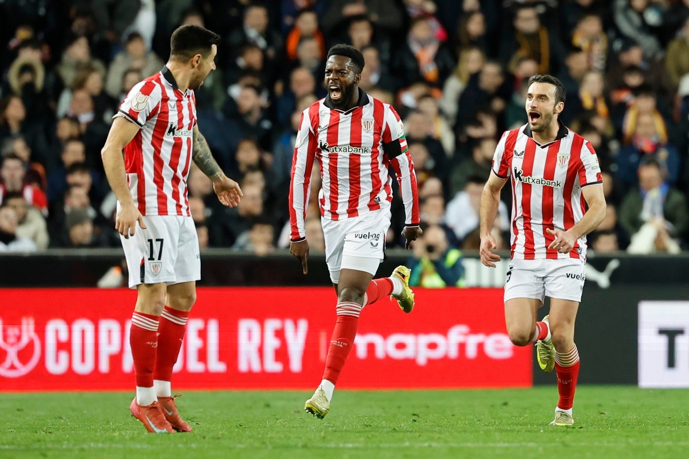 Inaki WIlliams celebrates his winner