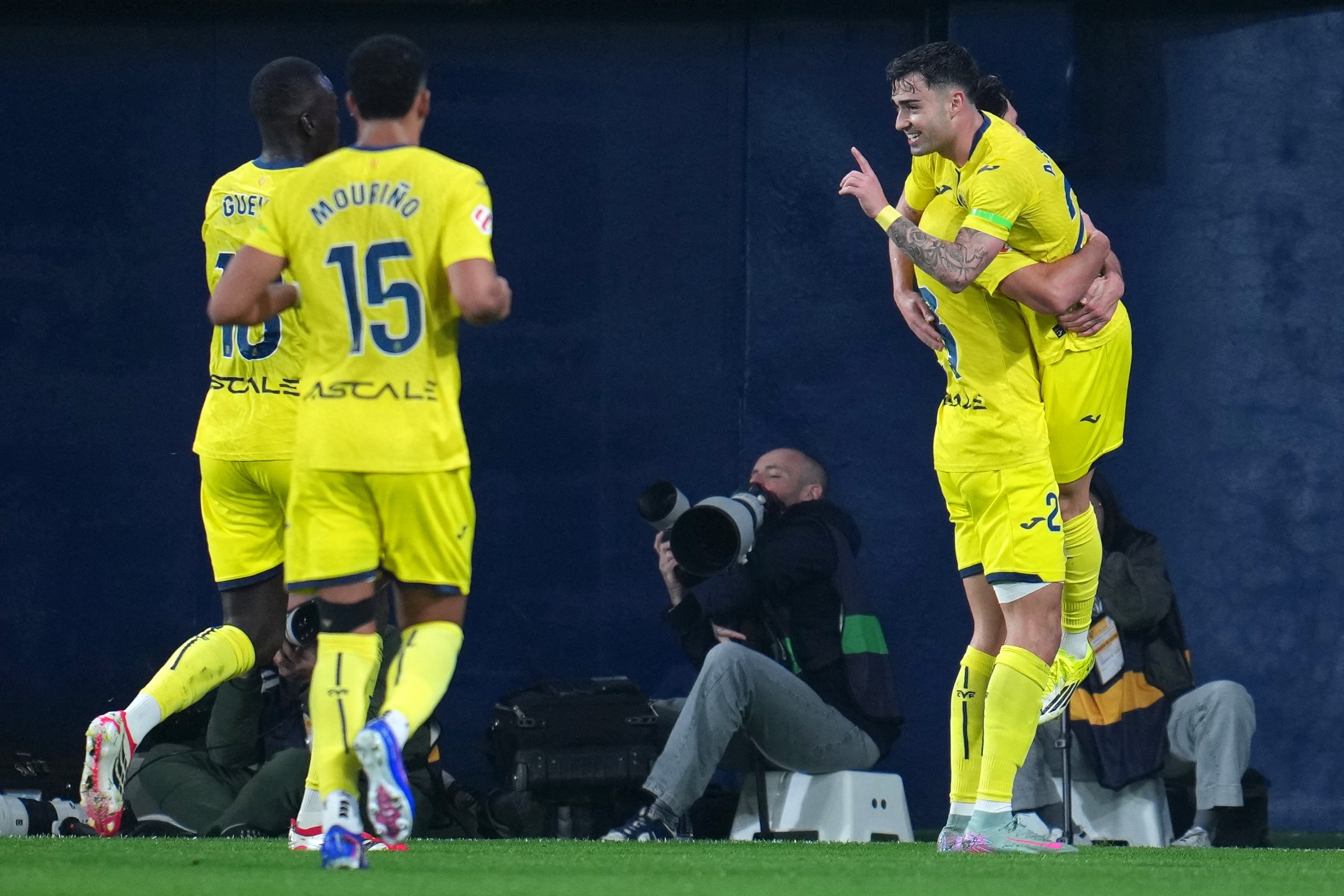 Villarreal celebrate Alberto Moleiro's goal