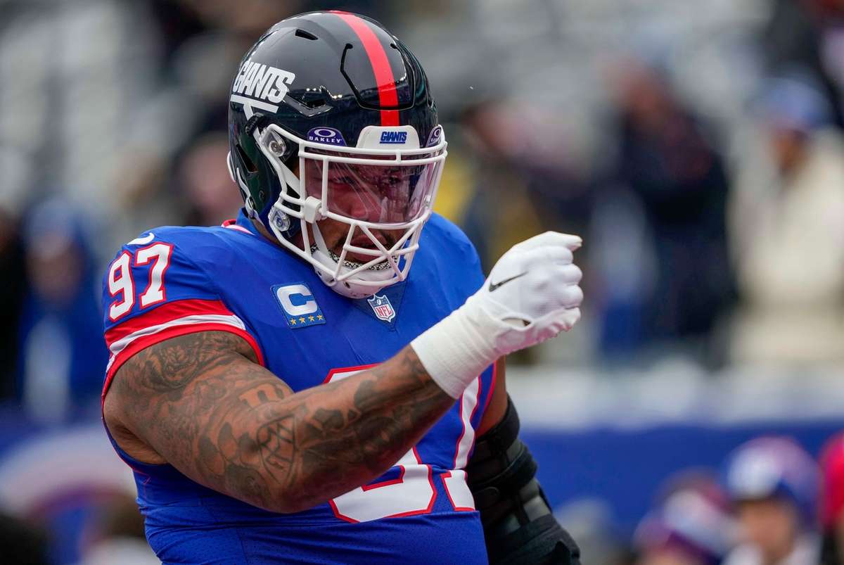 Giants trade Dexter Lawrence to Bengals for No. 10 pick