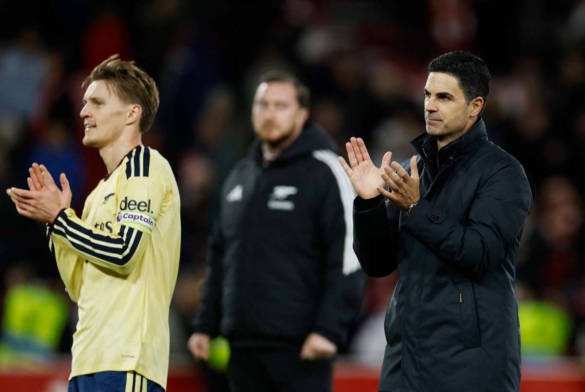 Arteta destaca força do banco do Arsenal após vitória na Premier League