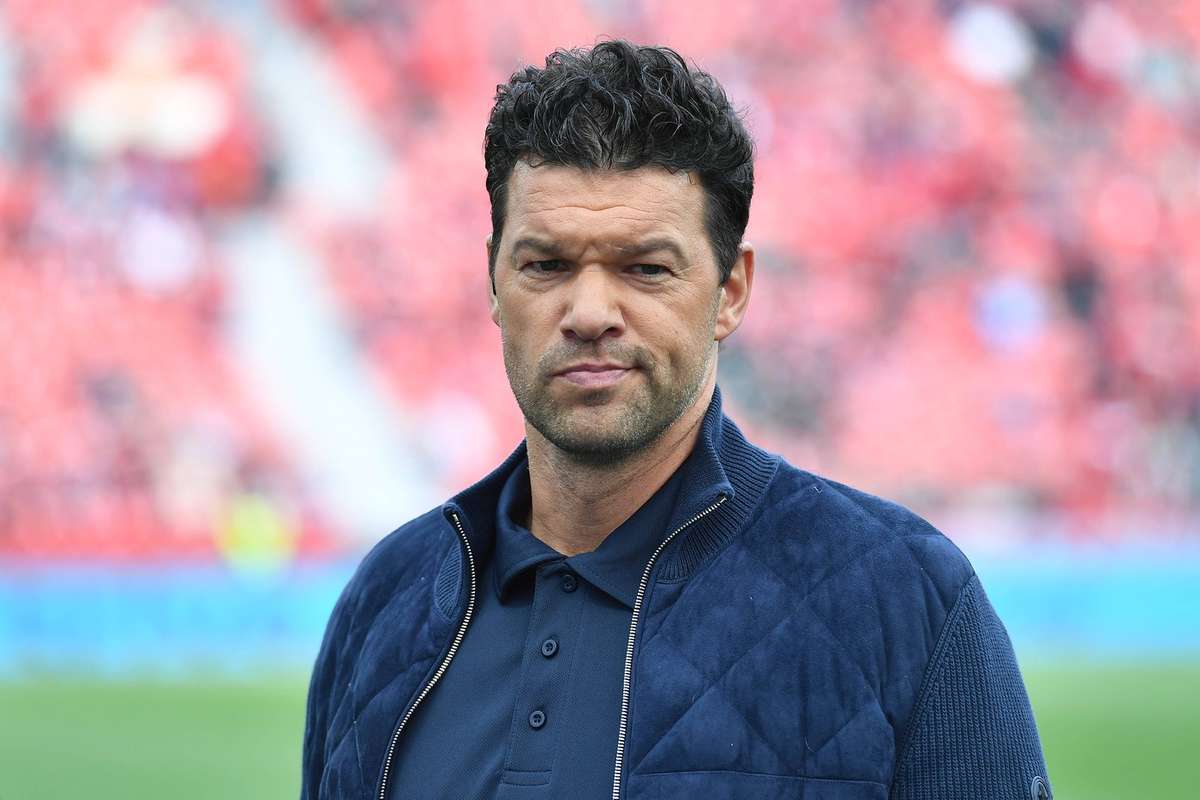 Ex-Lauterer Michael Ballack drückt Bayer die Daumen | Flashscore.de