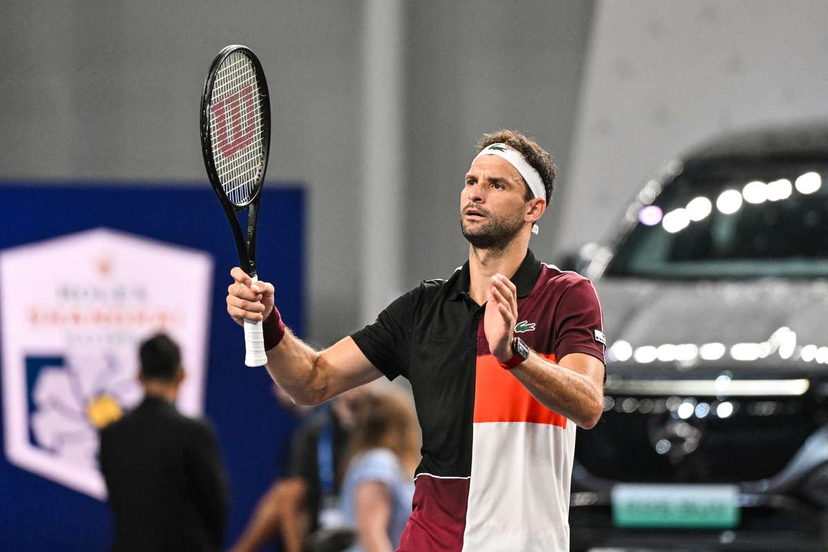 Dimitrov through to Shanghai Masters last 16 after Khachanov victory