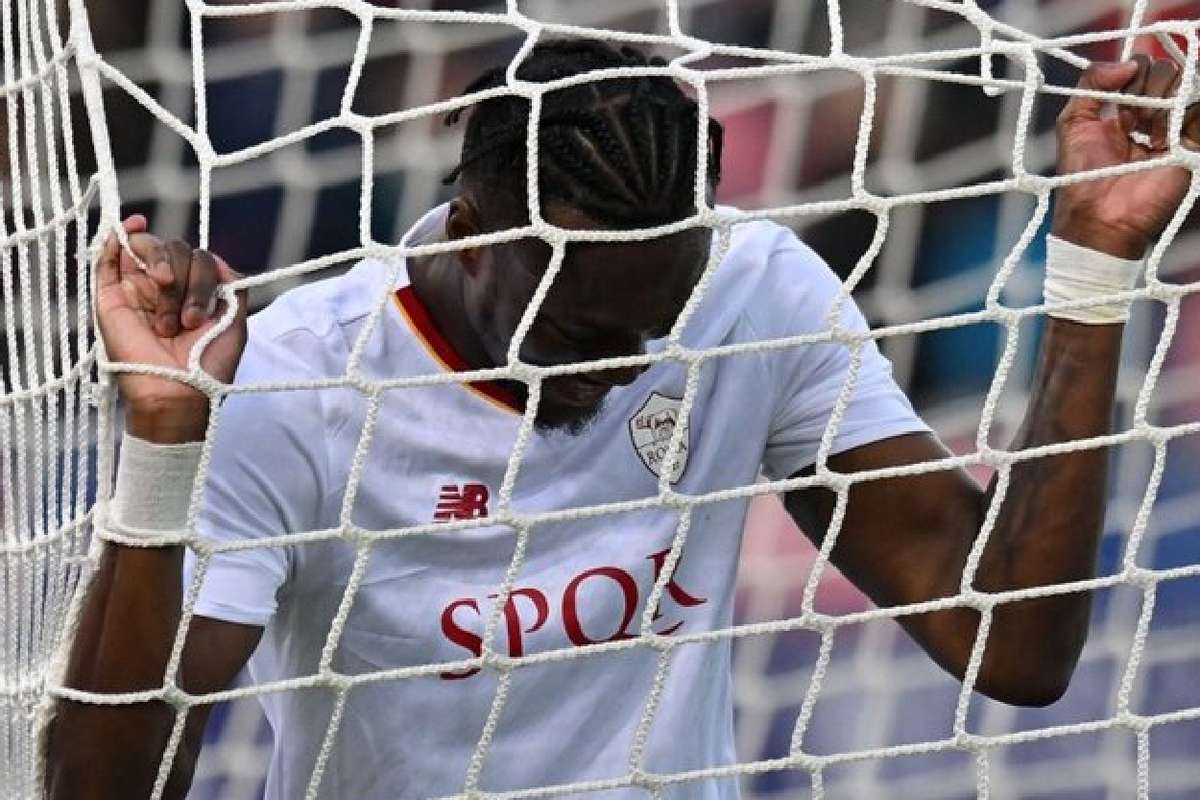 Roma's top four hopes in tatters after draw with Bologna Flashscore.co.uk