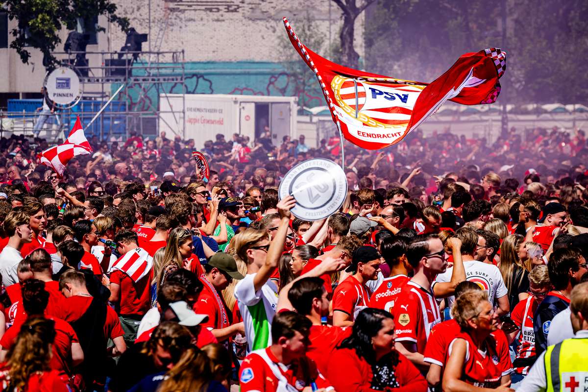 Champions avant le printemps ? À quel moment le PSV pourrait décrocher ...