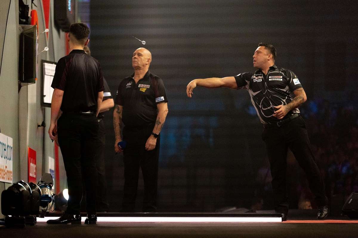 Premier League darts dag 7 Price wint in Nottingham en boekt tweede